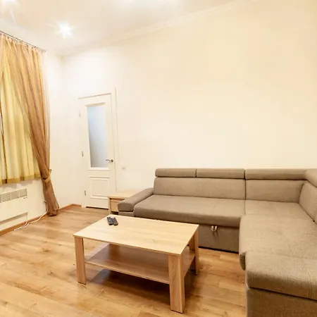 Wonderful Flat On City Center Uzhhorod Exterior photo
