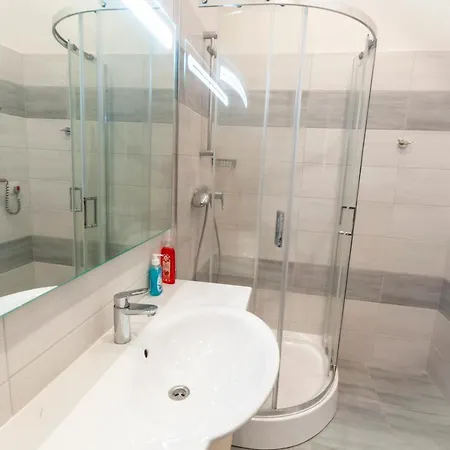 Wonderful Flat On City Center Uzhhorod Exterior photo